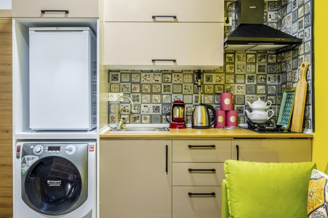 Centrally Located Flat With Balcony In Uskudar Provincia di Istanbul