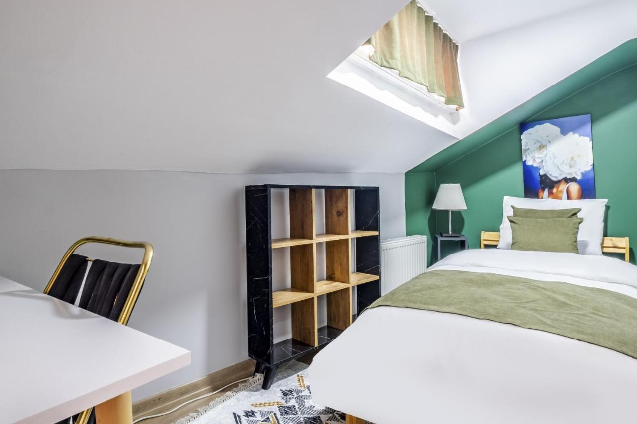 Appartamento Centrally Located Flat With Balcony In Uskudar *